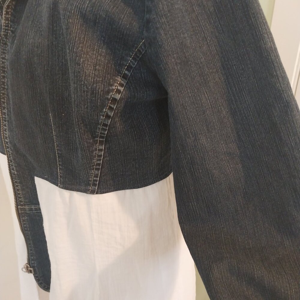 3286 Size Large Jean Tunic Jacket with White Bottom Accent and Lace Accent Back. - Picture 4 of 14